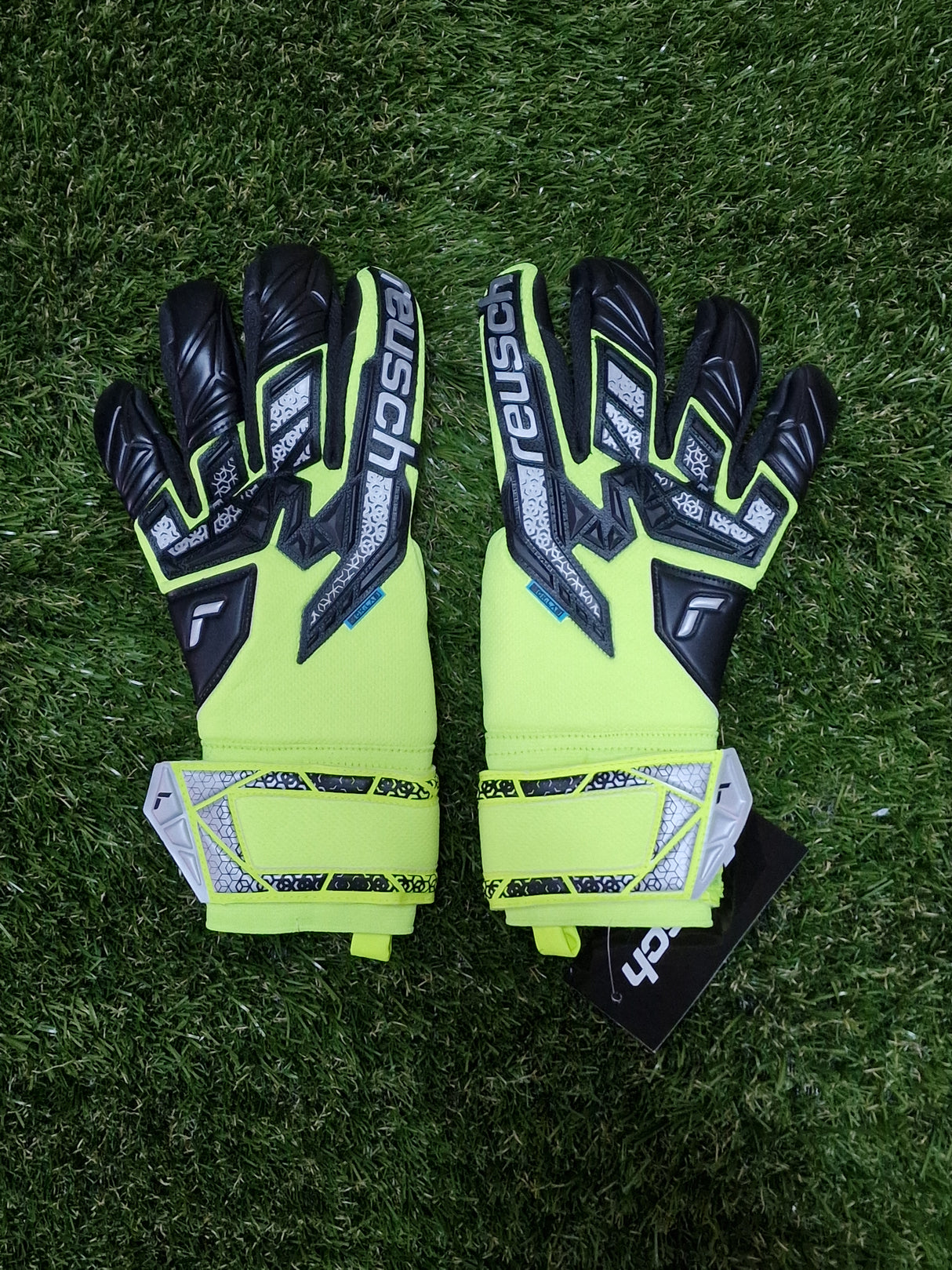 Attrakt Freegel Silver outlet