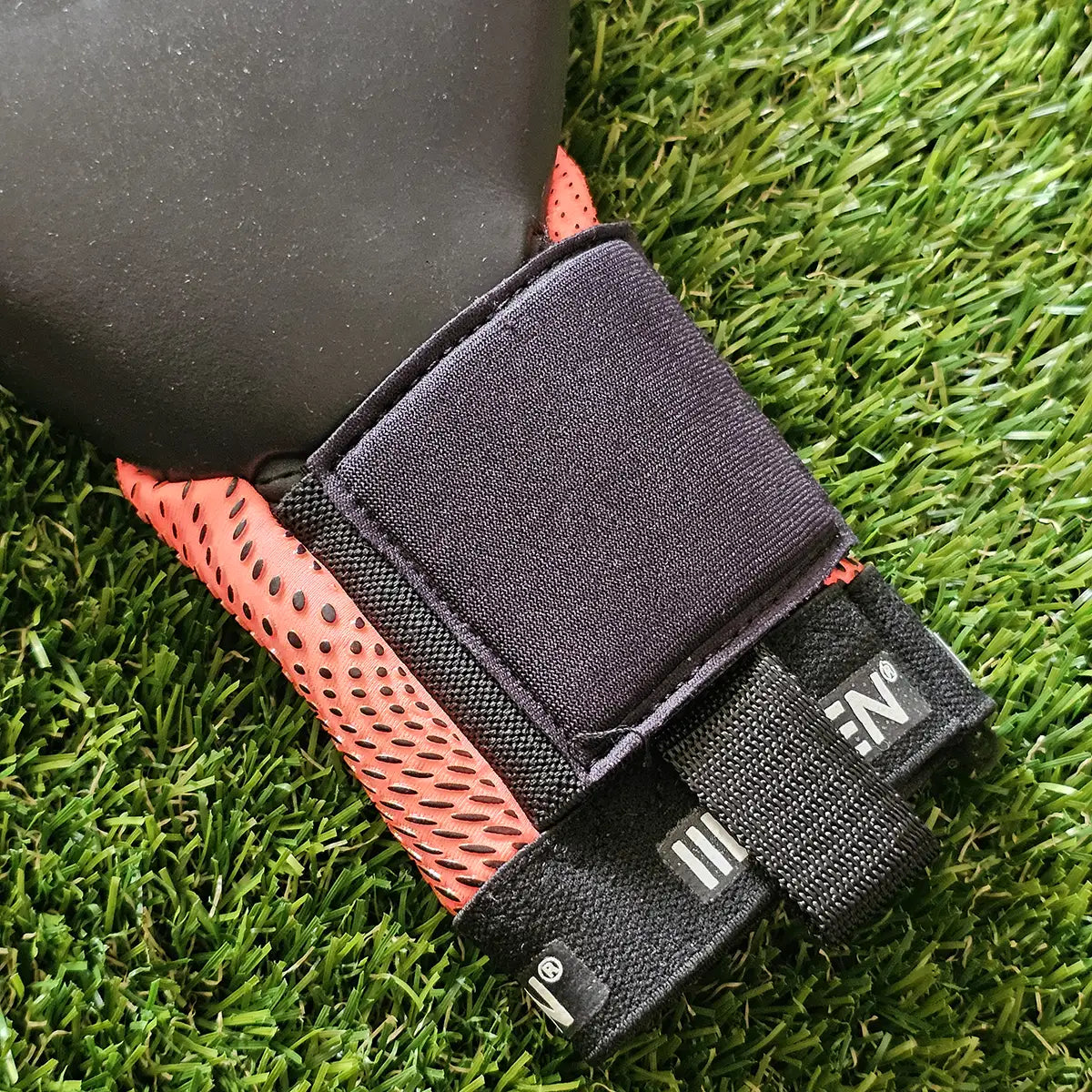 Guanti da portiere IIleven Alpha - X base palmo