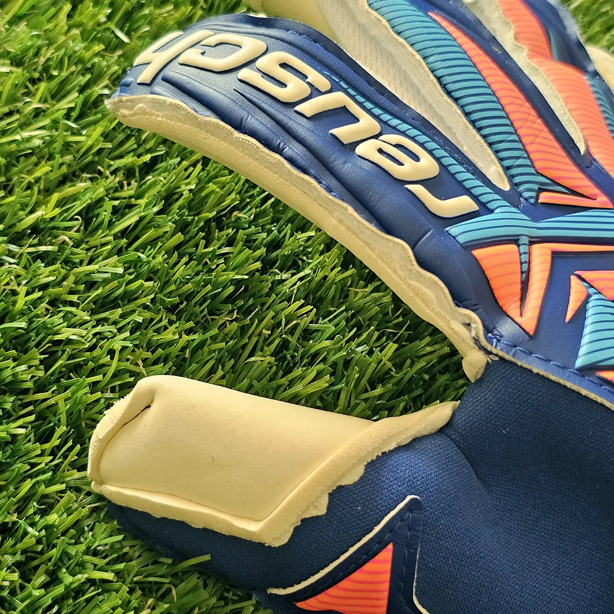 Guanti da portiere Reusch Attrakt Duo Evolution GK26 pollice