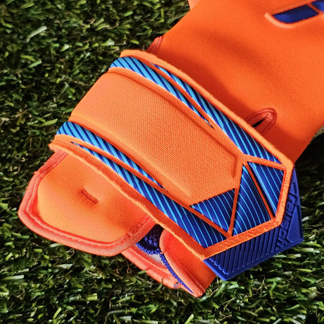 Guanti da portiere Reusch Attrakt Freegel Fusion World Cup cinturino
