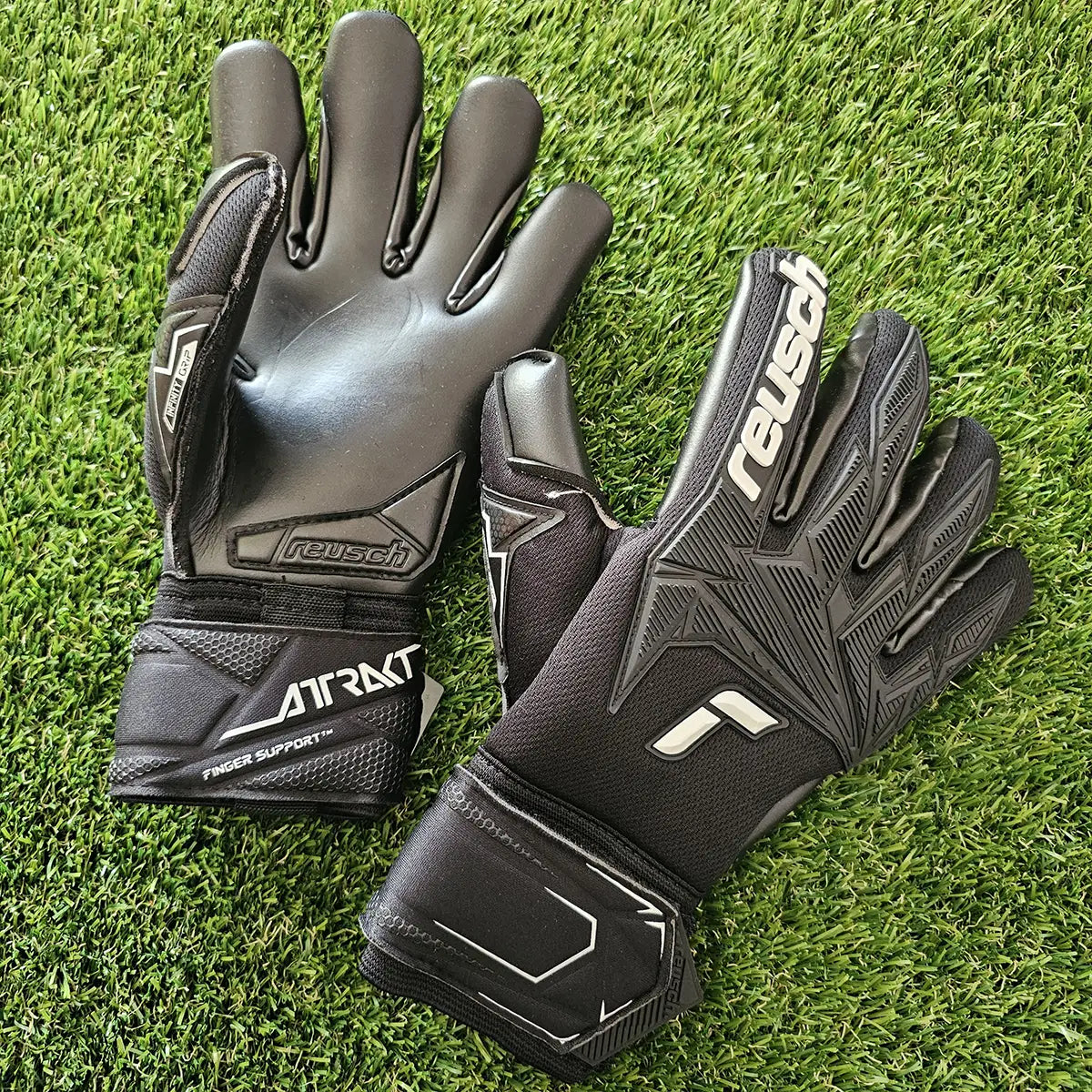 Reusch Attrakt Freegel Infinity Finger Support GK26