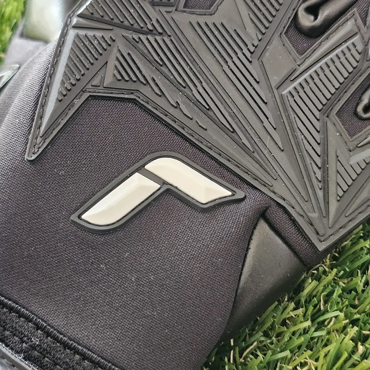 Guanti da portiere Reusch Attrakt Freegel Infinity GK26 dorso