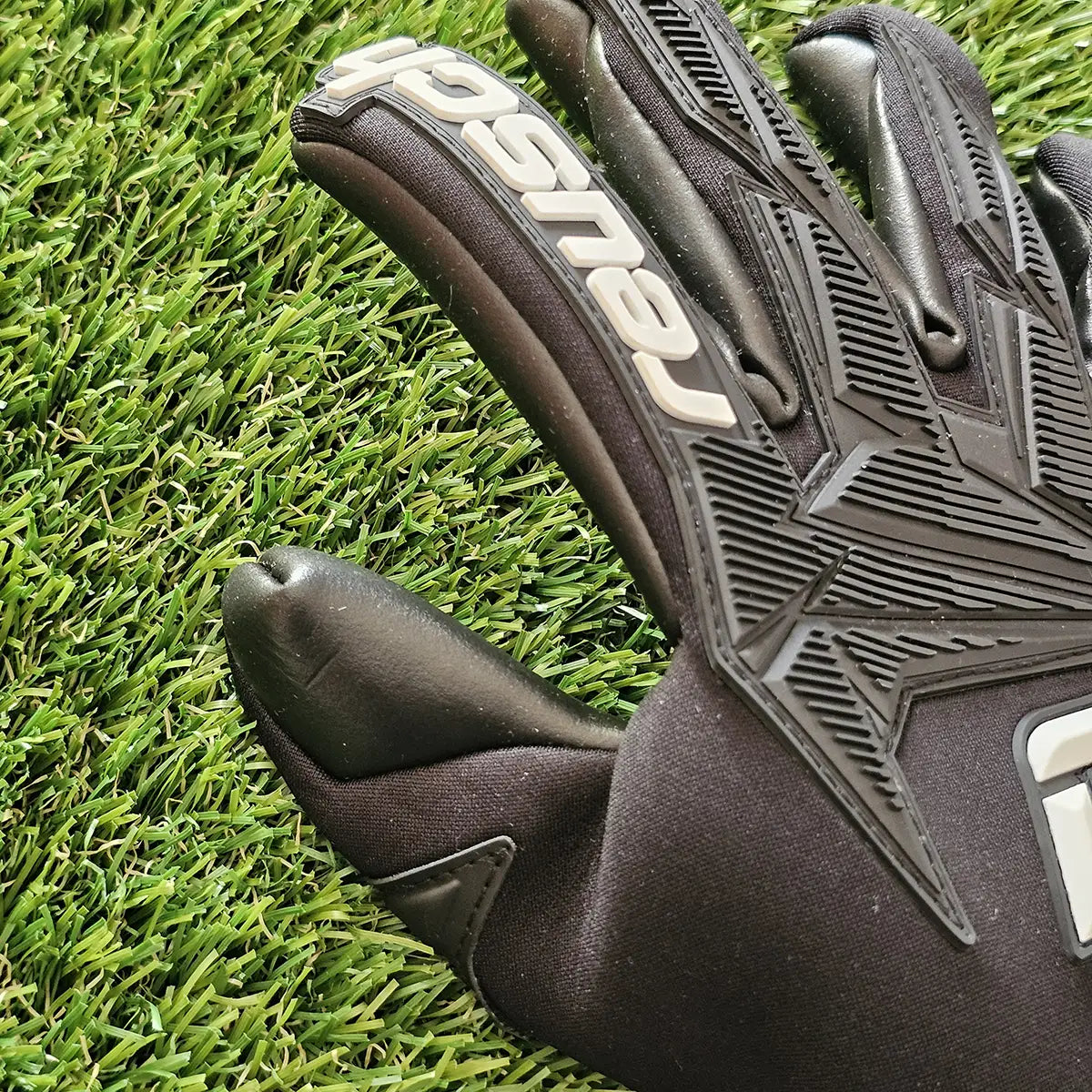 Guanti da portiere Reusch Attrakt Freegel Infinity GK26 pollice