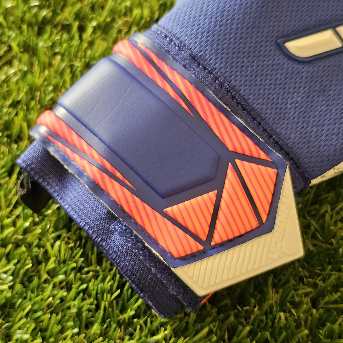 Guanti da portiere Reusch Attrakt Fusion NC GK26 cinturino