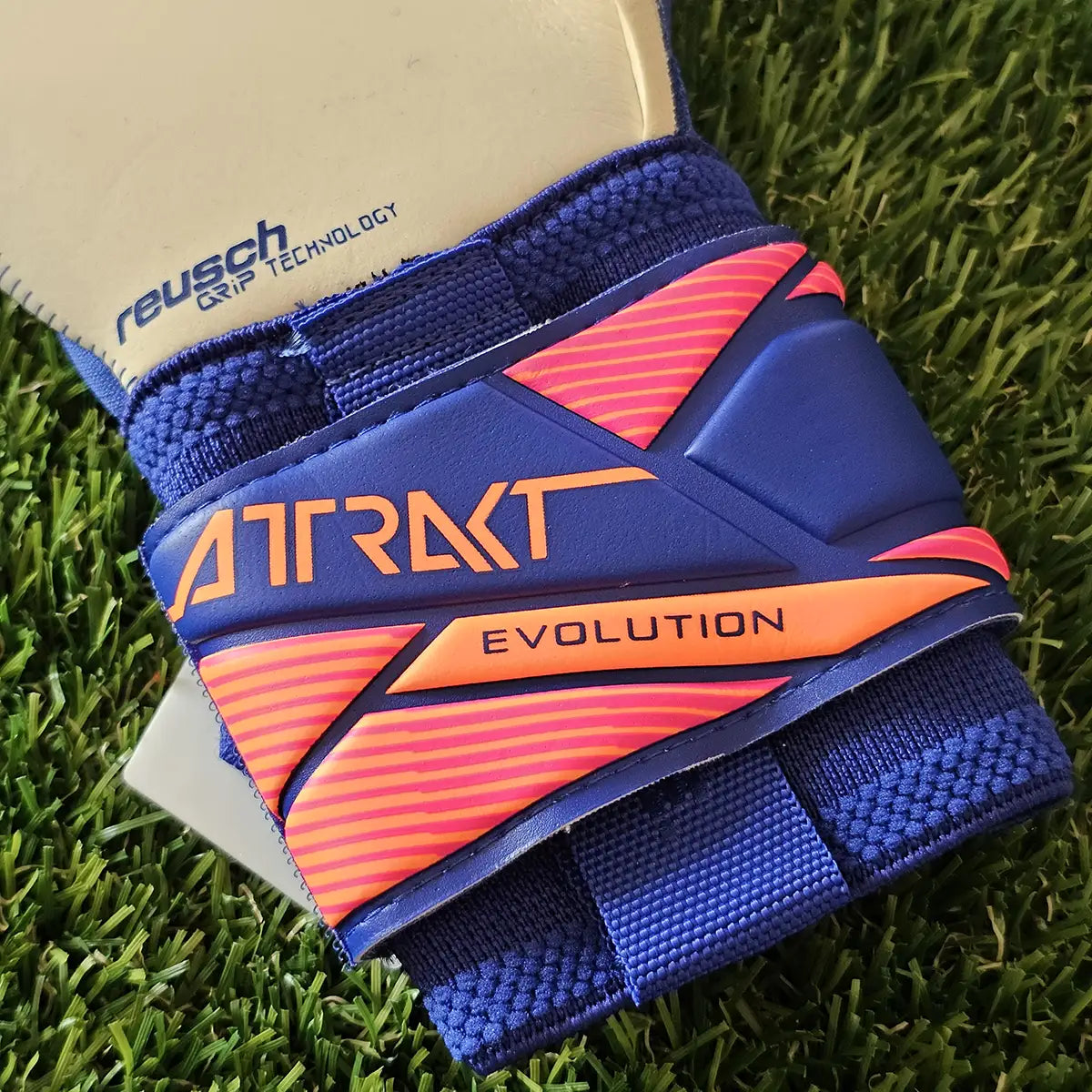 Guanti da portiere Reusch Attrakt Gold X Evolution GK26 base palmo