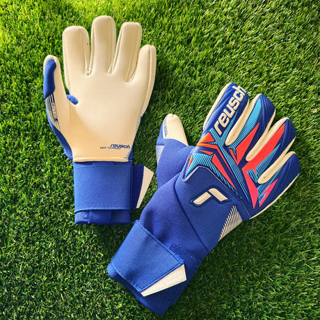 Reusch Attrakt Gold X NC Gravity GK26