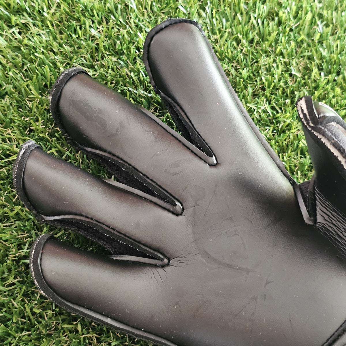 Guanti da portiere Reusch Attrakt Infinity Resistor 24 taglio dita