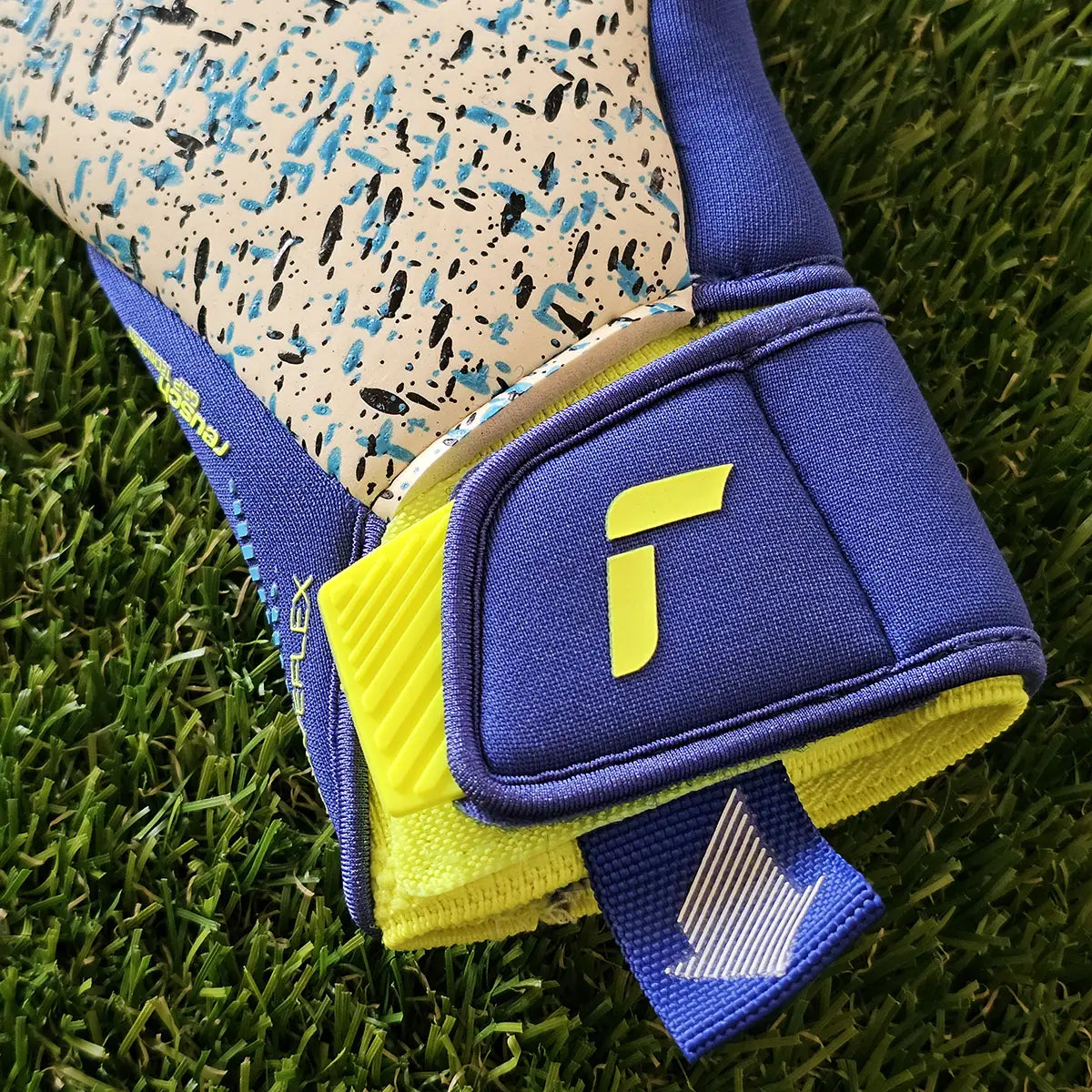 Guanti da portiere Reusch Fastgrip Fusion GK26 cinturino