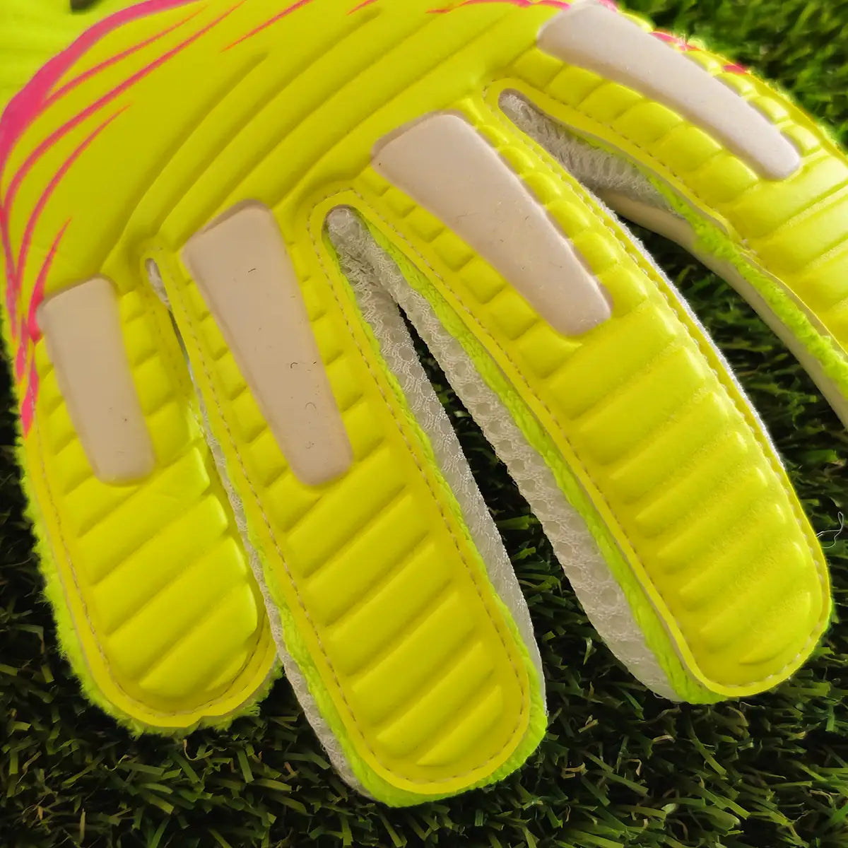 Guanti da portiere Puma Future Pro Hybrid Audacity dita dorso
