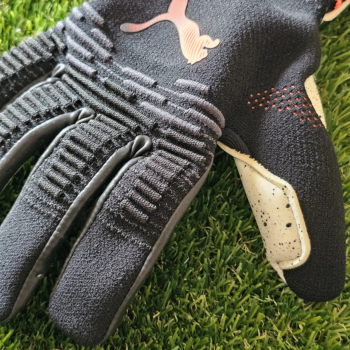 Guanti da portiere Puma Future Ultimate NC Eclipse 26 dita dorso