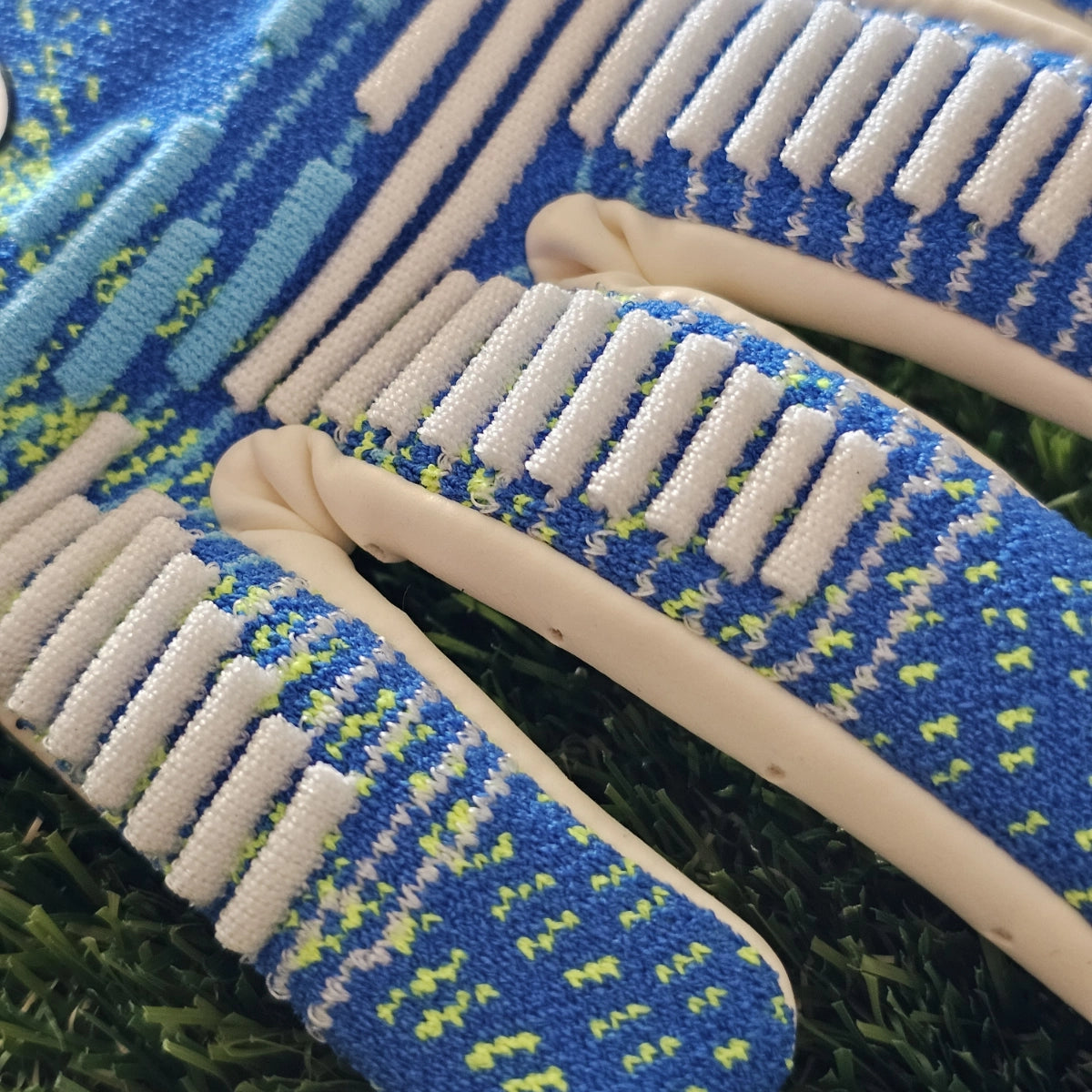 Guanti da portiere Puma Ultimate Pro NC Unscripted dita dorso