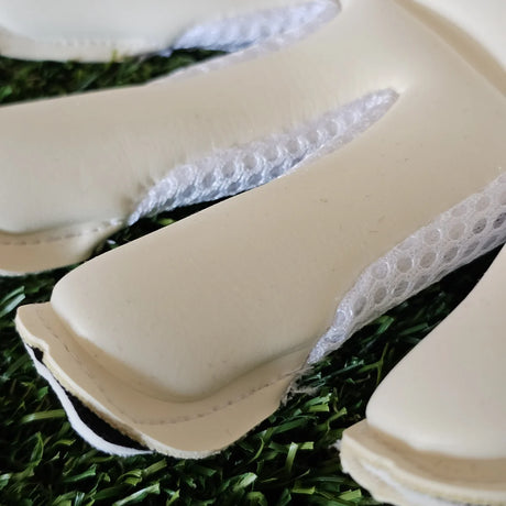 Guanti da portiere Puma King Ultimate Hybrid White Pack taglio dita