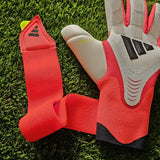 Guanti da portiere Adidas Predator Pro Strap Born For Goals cinturino aperto