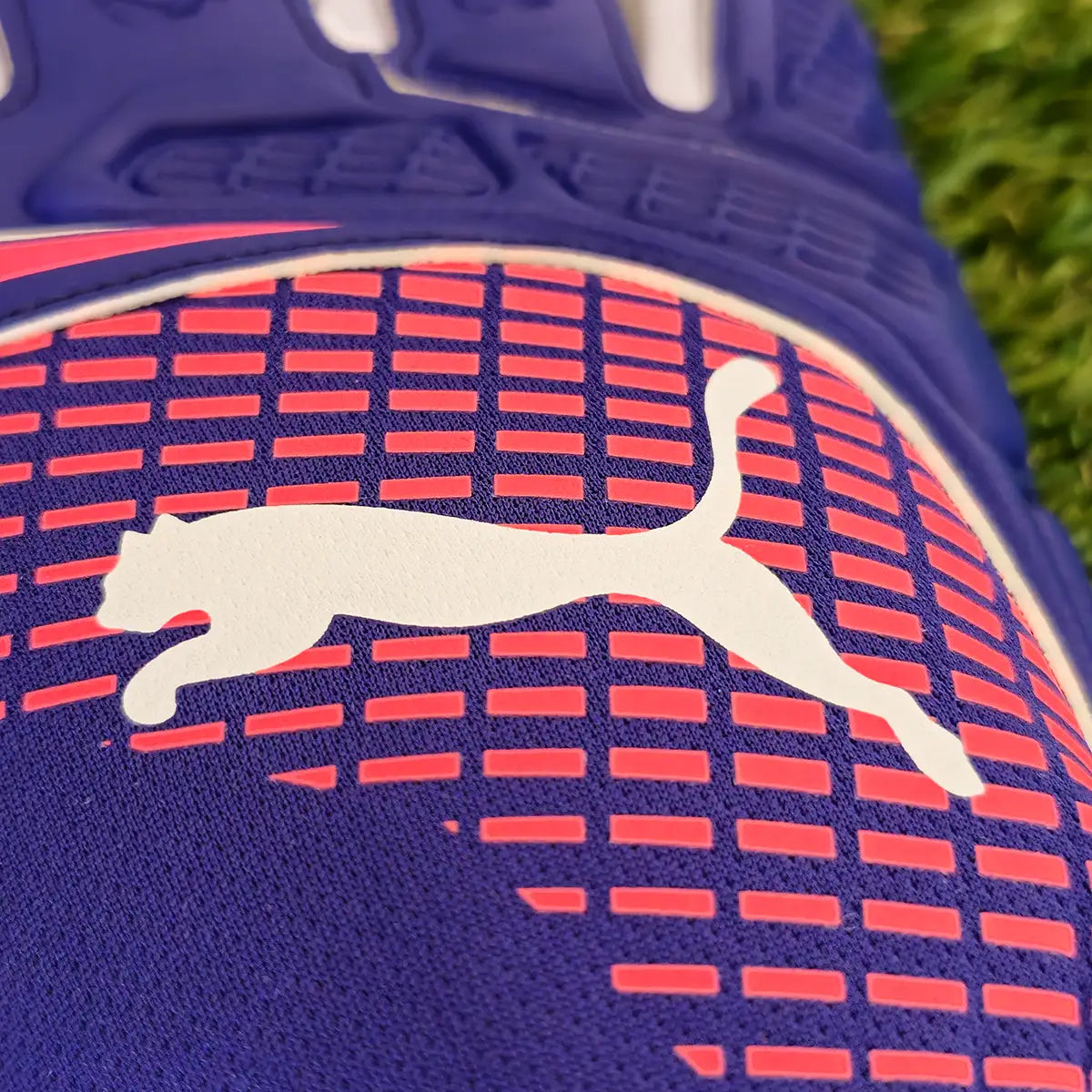 Guanti da portiere Puma Ultra Pro Formula dettaglio dorso