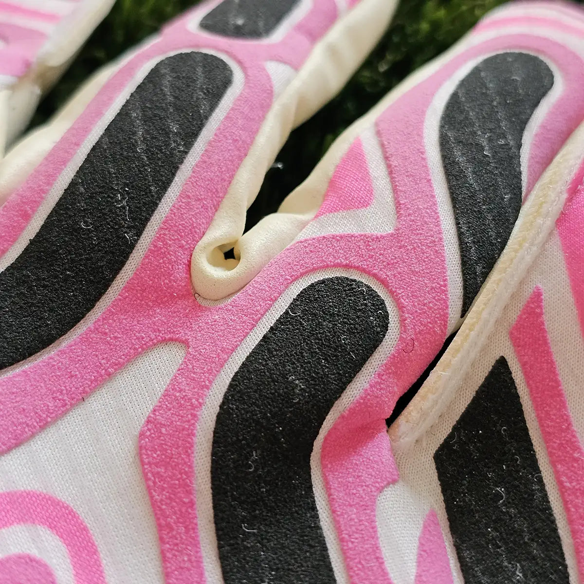 Guanti da portiere Puma Ultra Ultimate Hybrid Phenomenal Pack dettaglio dita