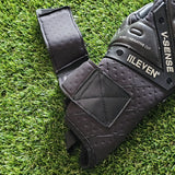 Guanti da portiere IIleven V Sense+ Blackout cinturino