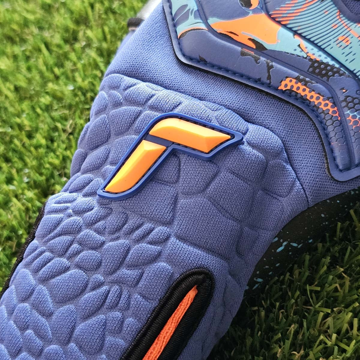Attrakt Fusion Strapless AdaptiveFlex