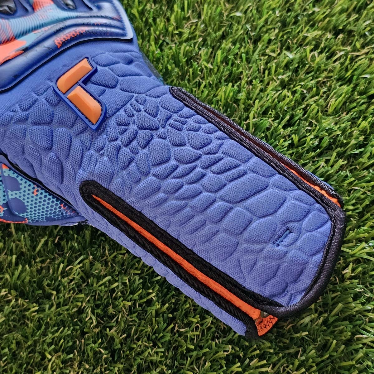 Attrakt Fusion Strapless AdaptiveFlex