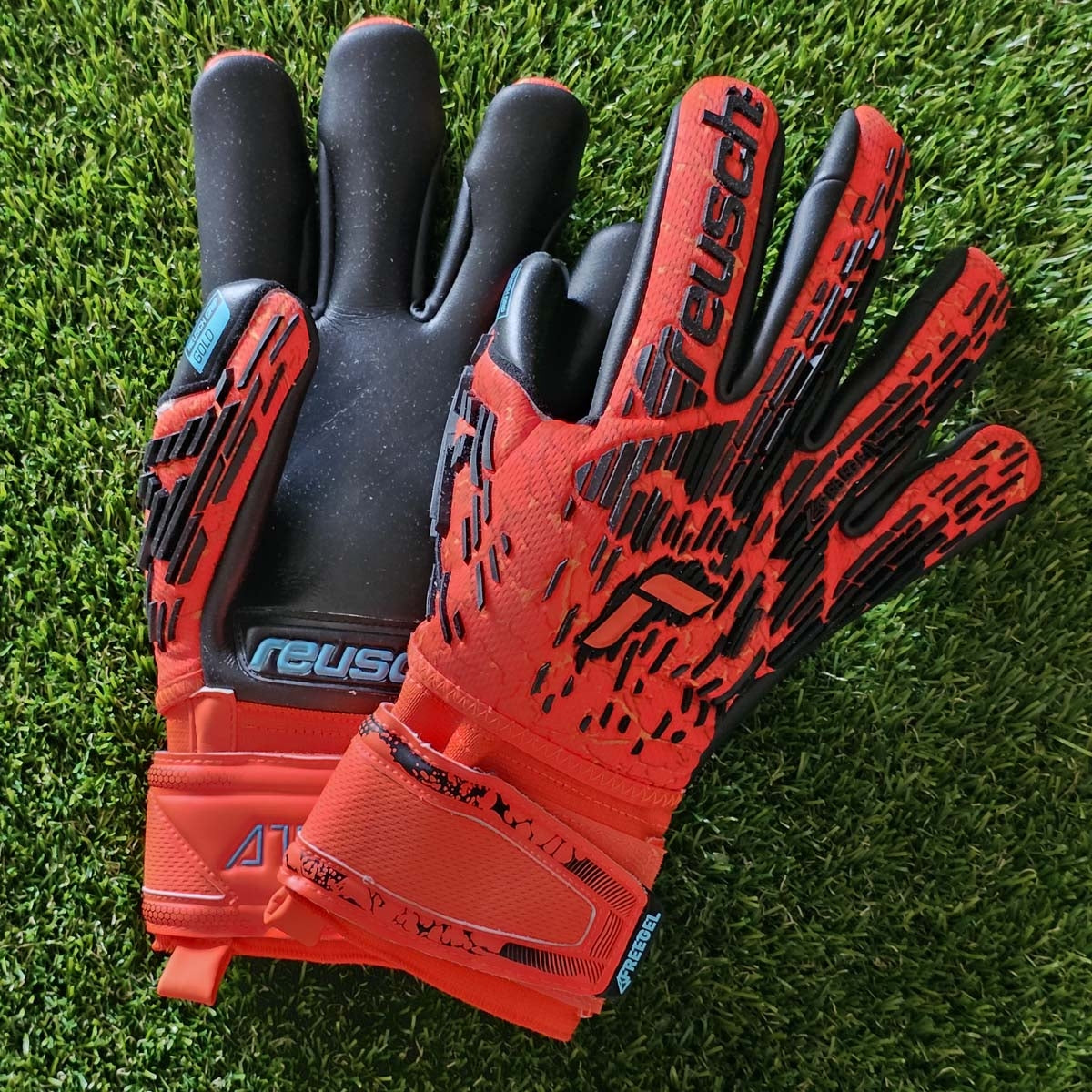 Attrakt Freegel Gold Finger Support Electric Red