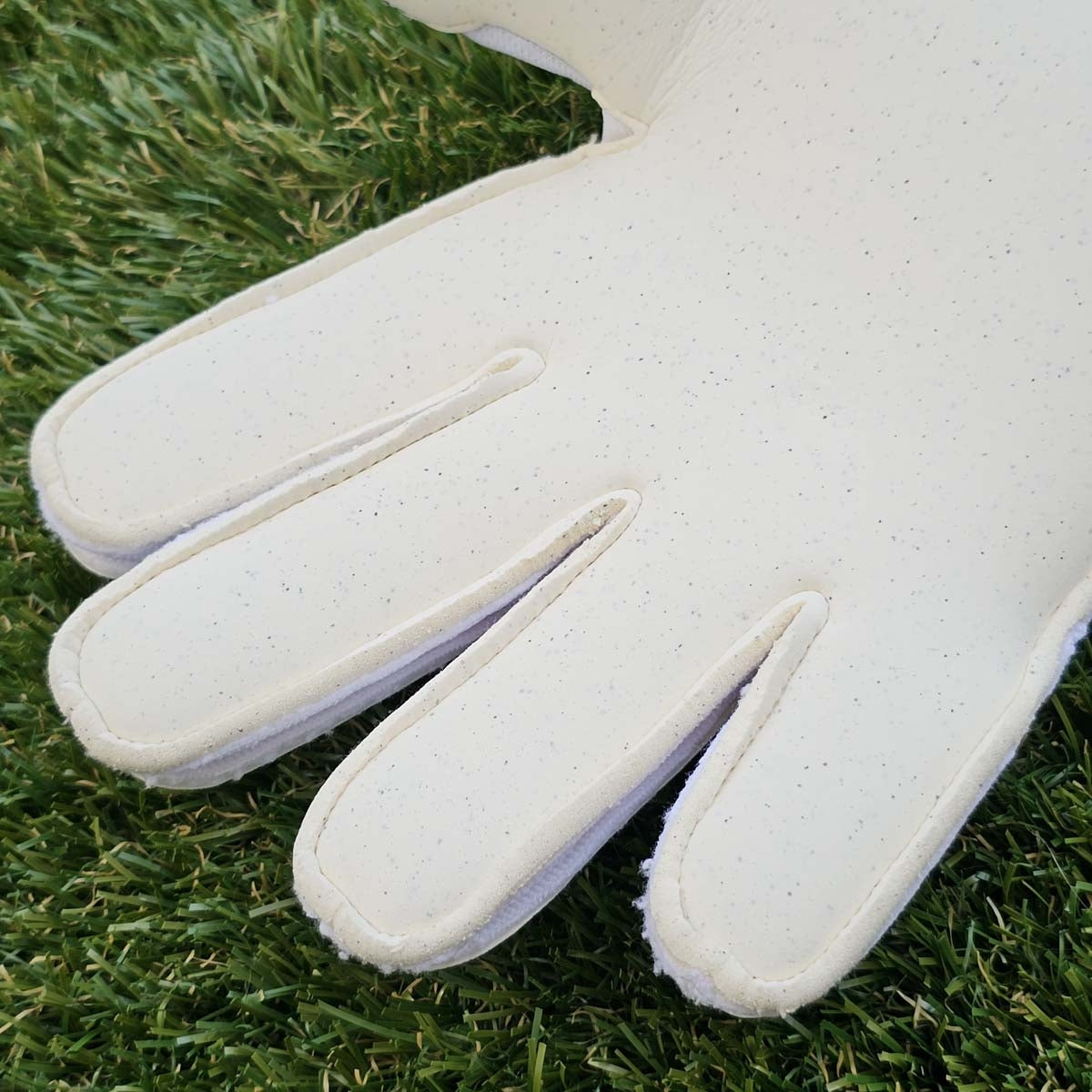 Ultra Pro Protect Breakthrough